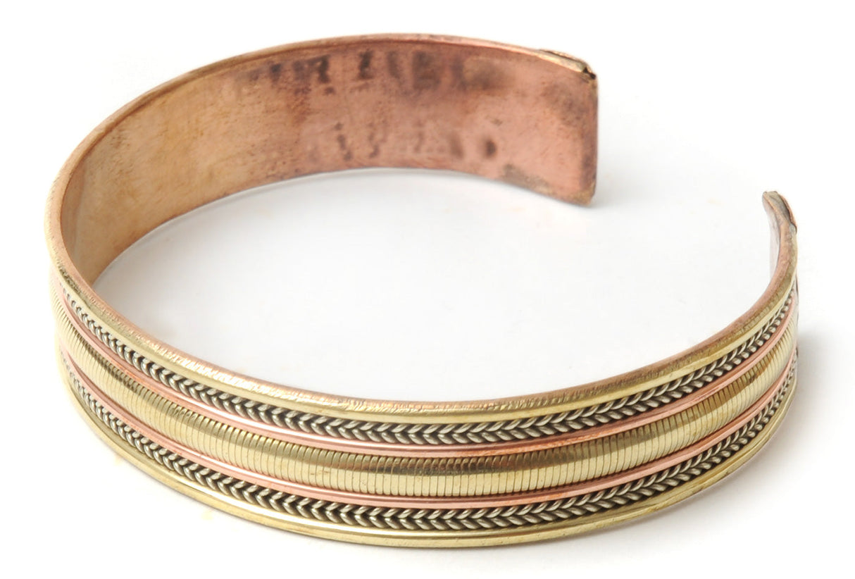 Armreif mit gebörteltem Rand - YOGISHOP