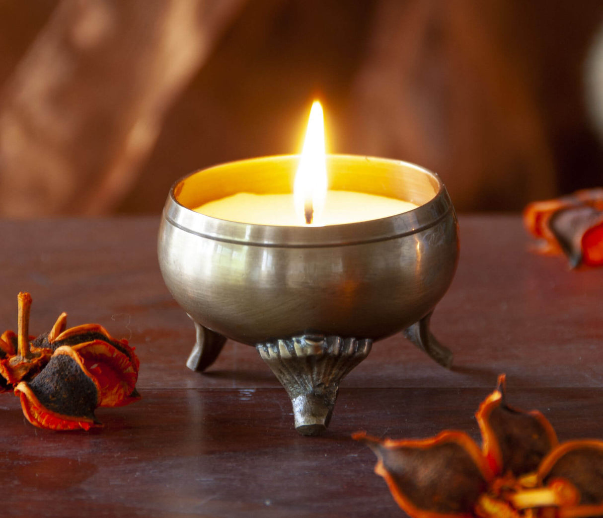 Tari - Sojawachskerze in Messinggefäß - YOGISHOP