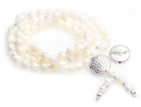 Mala-Kette aus Perlmutt (mit Blume des Lebens silber) - YOGISHOP
