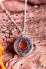 Sakral-Chakra Anhänger mit Karneol und Kette - YOGISHOP